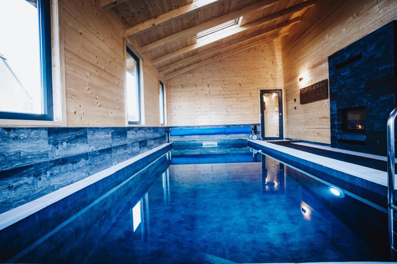 Holiday Home Nightswim Inn Vrbovec Екстериор снимка